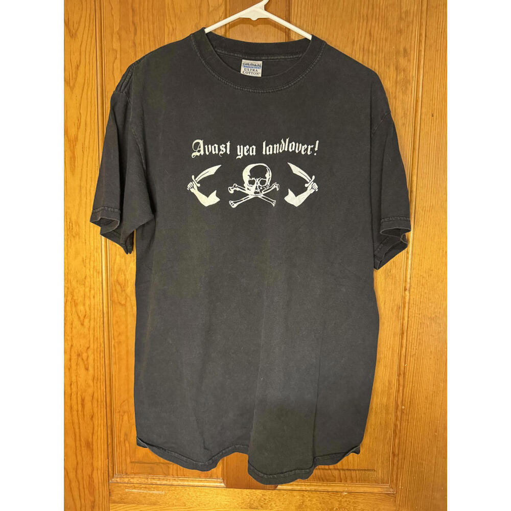 Gildan Ultra Cotton Heavyweight Black Pirate Skull T-Shirt